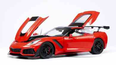Corvette C7 ZR1 à l'échelle 1/18 d'IXO Models