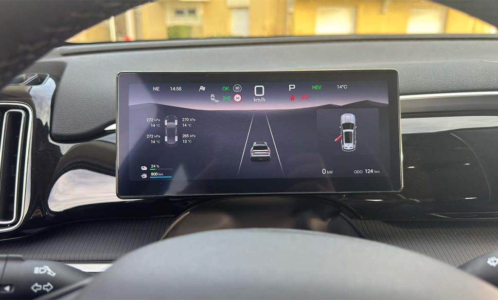 Écran d'instrumentation de 8,8 pouces du BYD Sealion 5