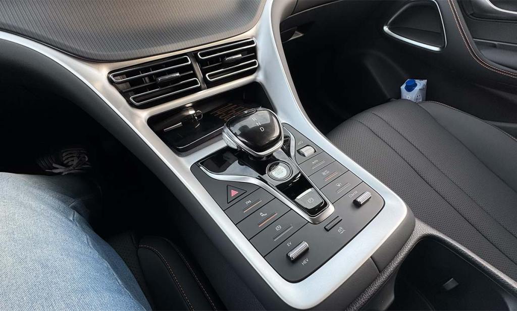 Sélecteur de vitesses du BYD Sealion 5