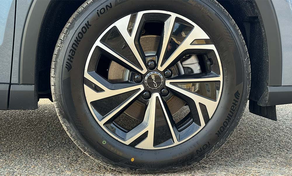 Jante alliage 18 pouces du BYD Sealion 5