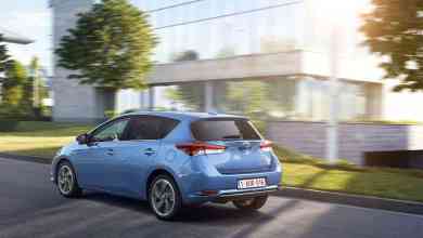 Toyota Auris de 2015 de couleur bleue
