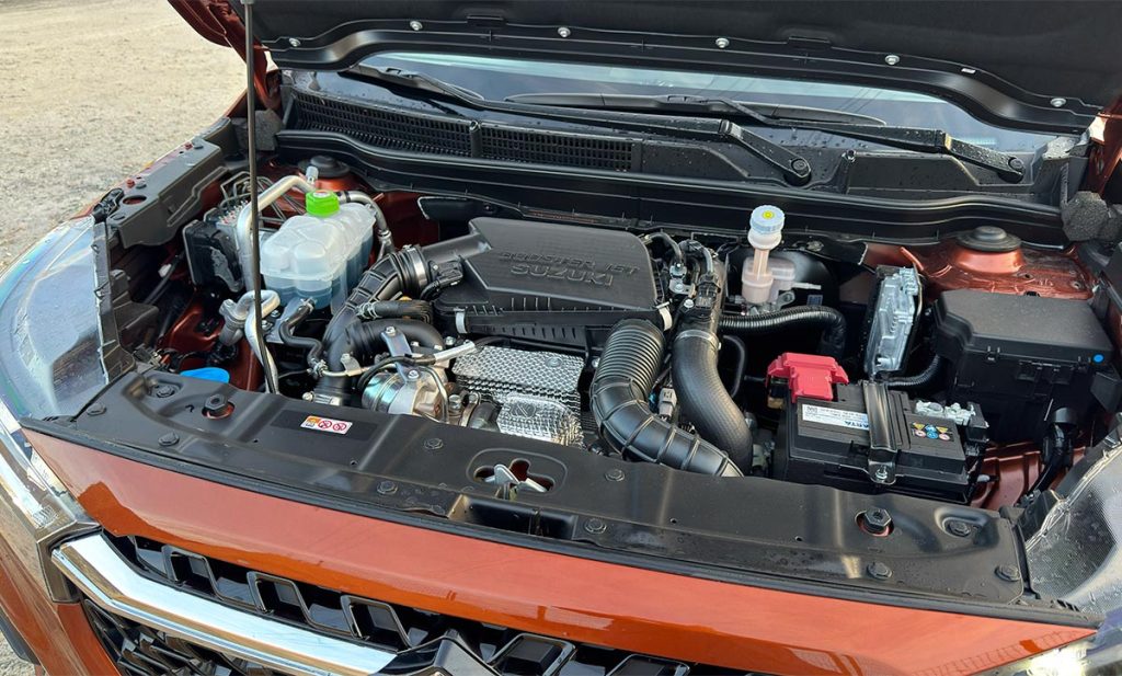 Baie moteur du Suzuki S-Cross Hybrid 110 chevaux