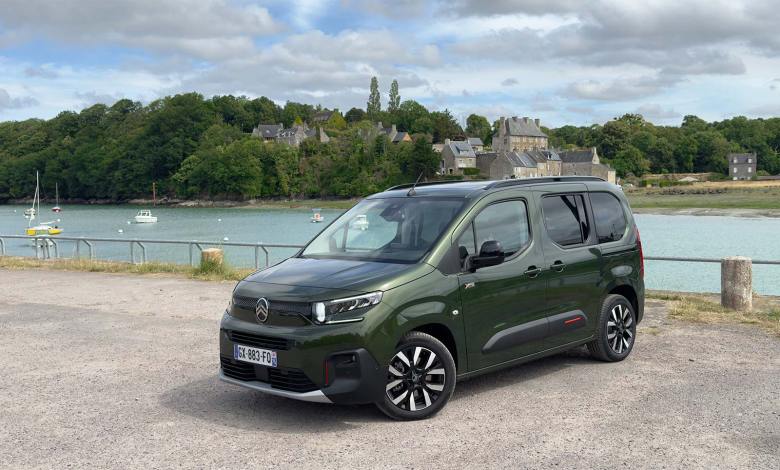 Citroën Berlingo BlueHDi 130 vu au bord de la mer en Bretagne