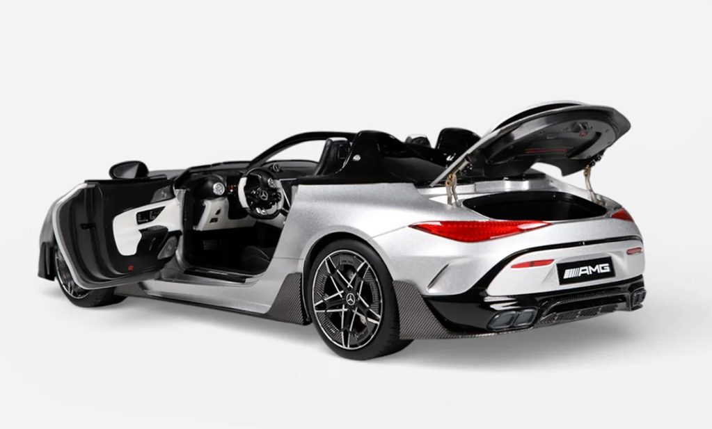 Ouvrants de la Mercedes-AMG PureSpeed de NZG Modelle à l'échelle 1/18