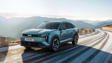 Dacia Striker sur route enneigée à la montagne