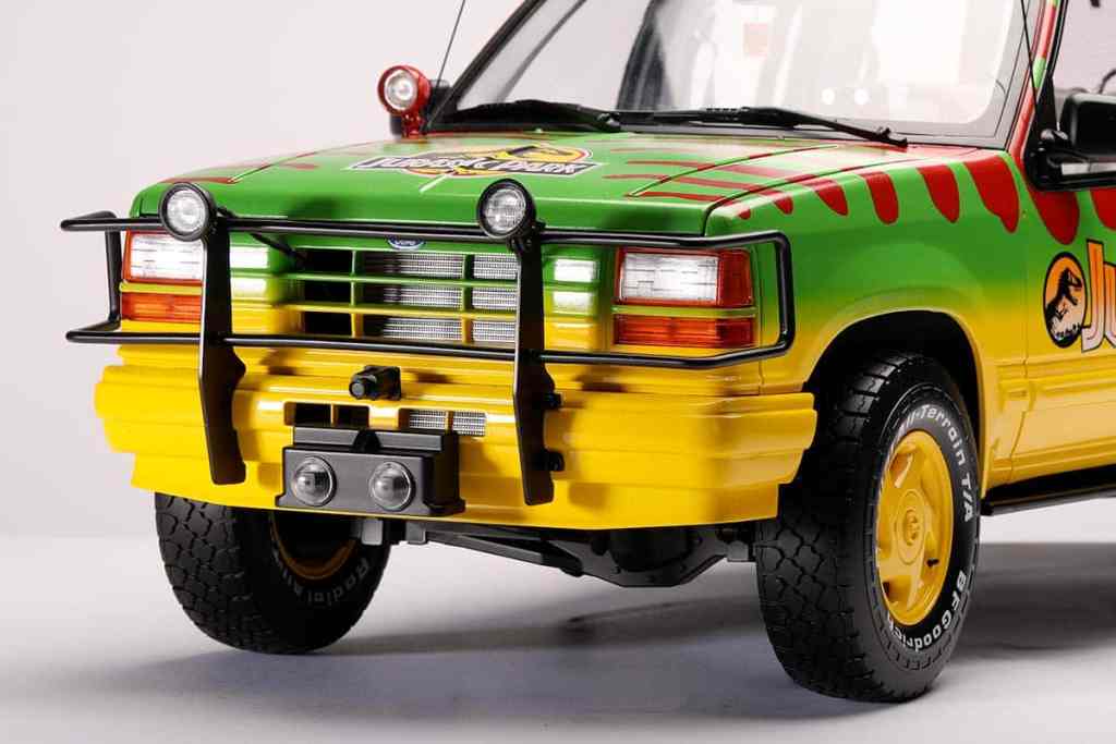 Phares fonctionnels du Ford Explorer de Jurassic Park