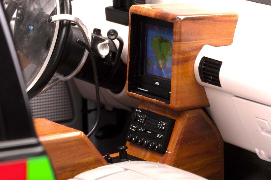 Écran du Ford Explorer Jurassic Park d'Agora Models