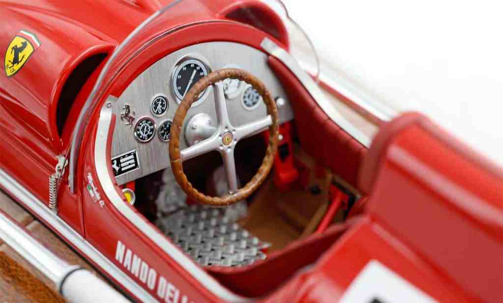 Vue sur le siège du Timossi-Ferrari Arno XI de BBR Models à l'échelle 1/18