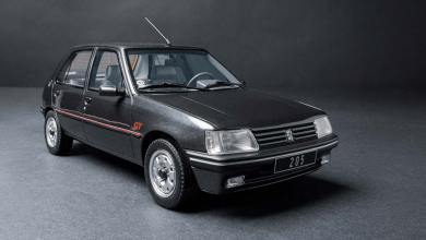 Peugeot 205 GT d'OttOmobile à l'échelle 1/18 de couleur Gris Graphite