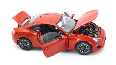 Toyota GT86 rouge de FAW à l'échelle 1/18