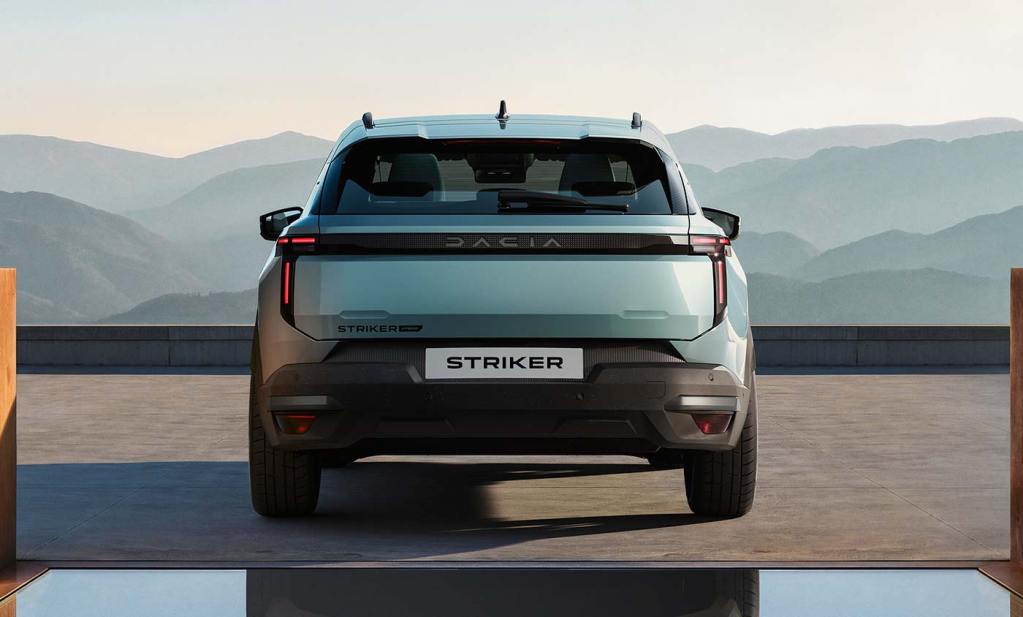 Vue arrière du Dacia Striker