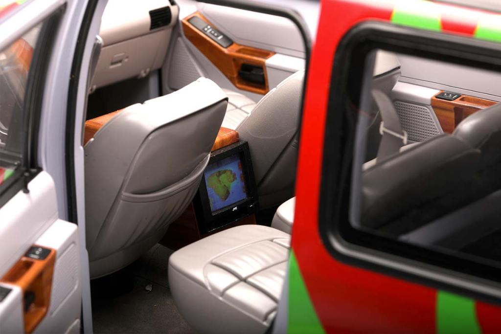 Vue intérieure du Ford Explorer de Jurassic Park