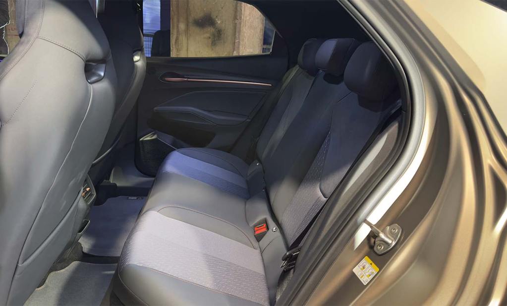 Places arrière CUPRA Raval