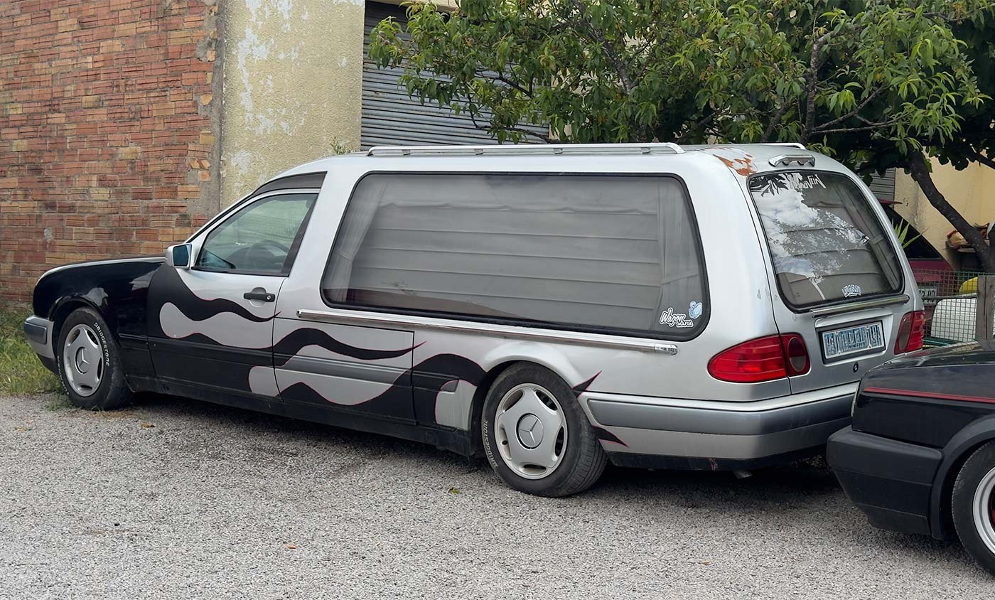 Comment personnaliser sa voiture tout en respectant les normes ?