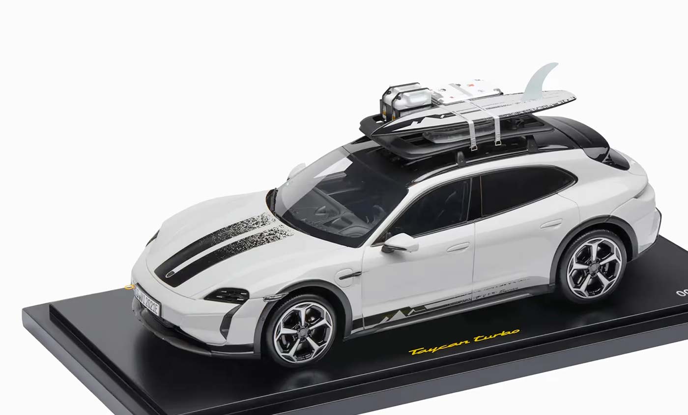 Spark dévoile une Porsche Taycan Turbo avec sa galerie au 1/18