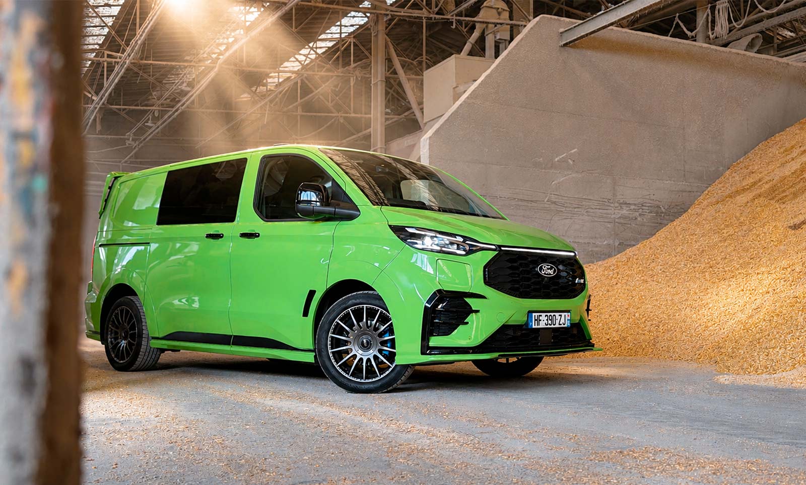 Ford e-Transit Custom MS-RT : on essaye le plus fou des utilitaires